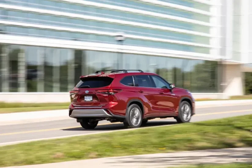 2024 Toyota Highlander Hibrit çıktı! İşte aracın fiyatı ve özellikleri neler?
