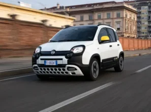 Elektrikli ve benzinli Fiat Panda çıktı! İşte aracın özellikleri ve fiyatı neler?