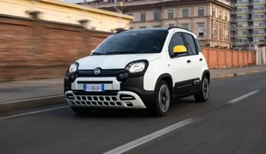 Elektrikli ve benzinli Fiat Panda çıktı! İşte aracın özellikleri ve fiyatı neler?